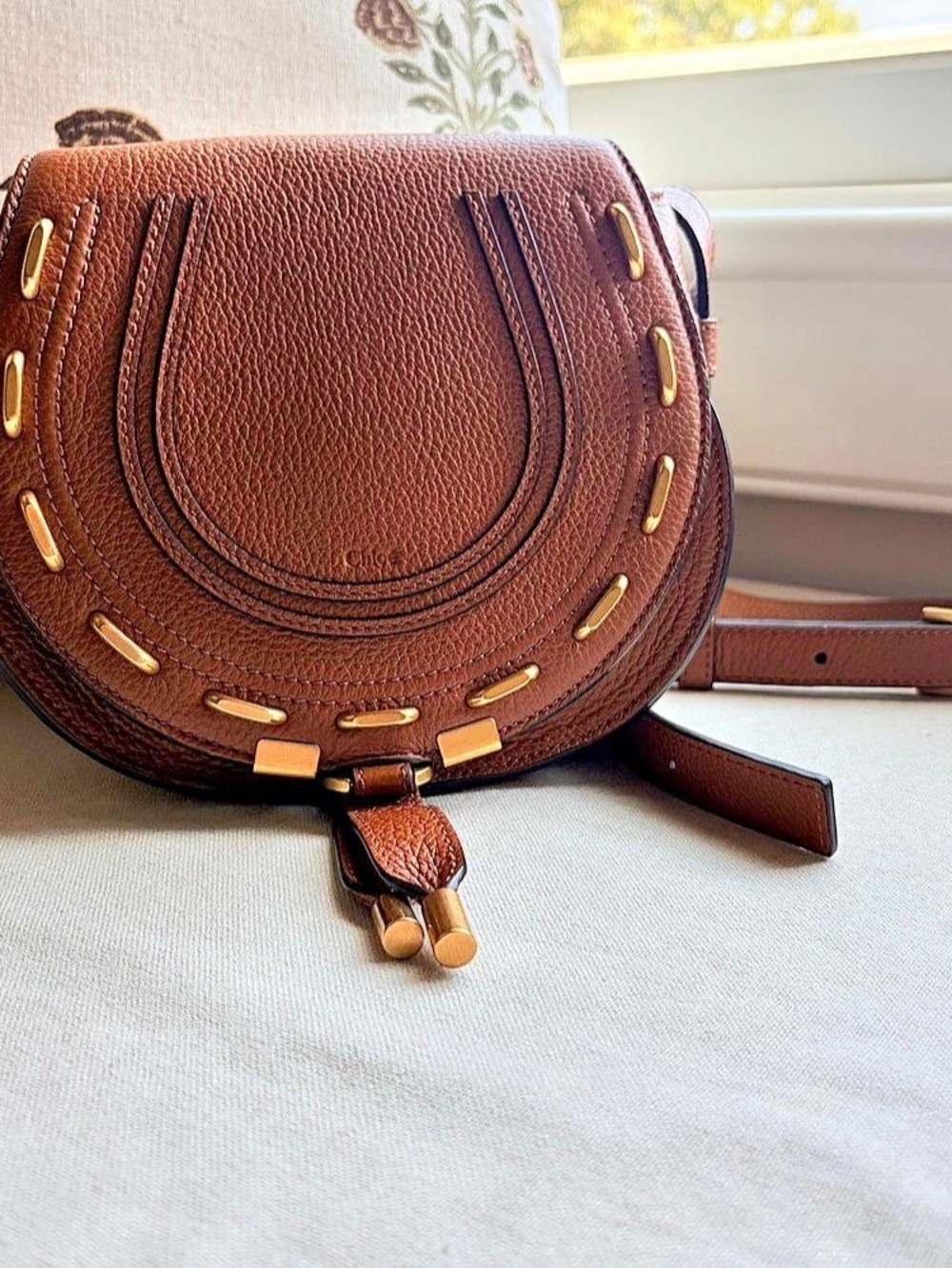 Authentic Chloé Marcie Brown Leather Saddle/Shoulder Bag – Gold Hardware